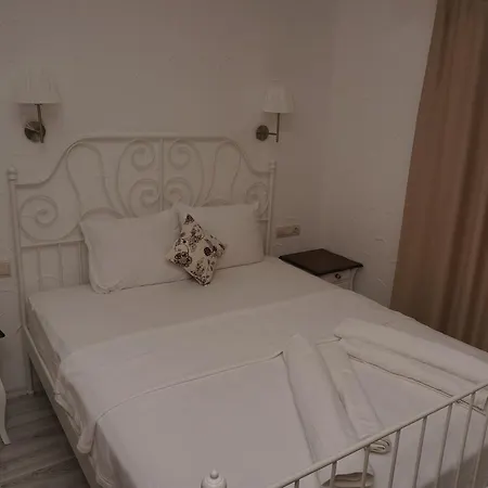 La Mira Guest house 3*